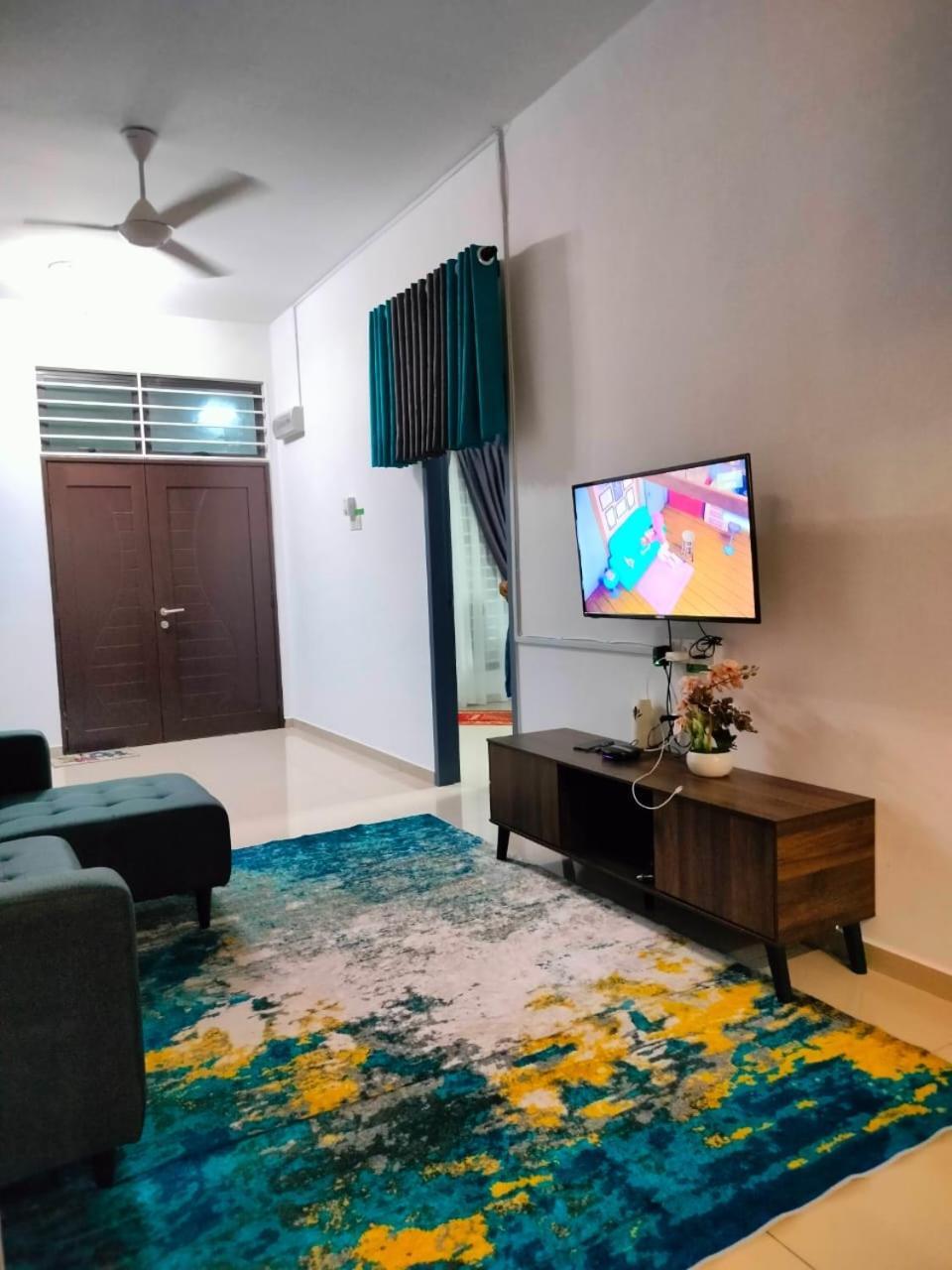 Aiman'S Rose Homestay Teluk Panglima Garang Екстериор снимка