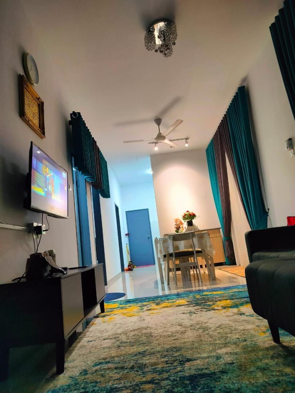 Aiman'S Rose Homestay Teluk Panglima Garang Екстериор снимка